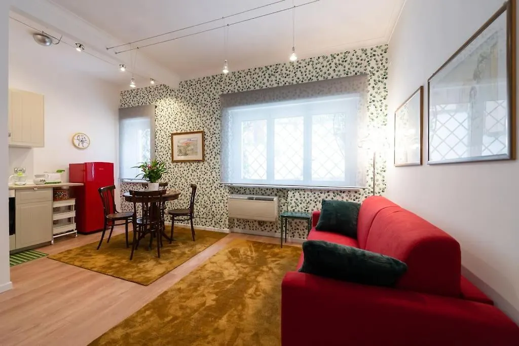 Casa Bouganville - St. Peter Romantic Apartment Rome