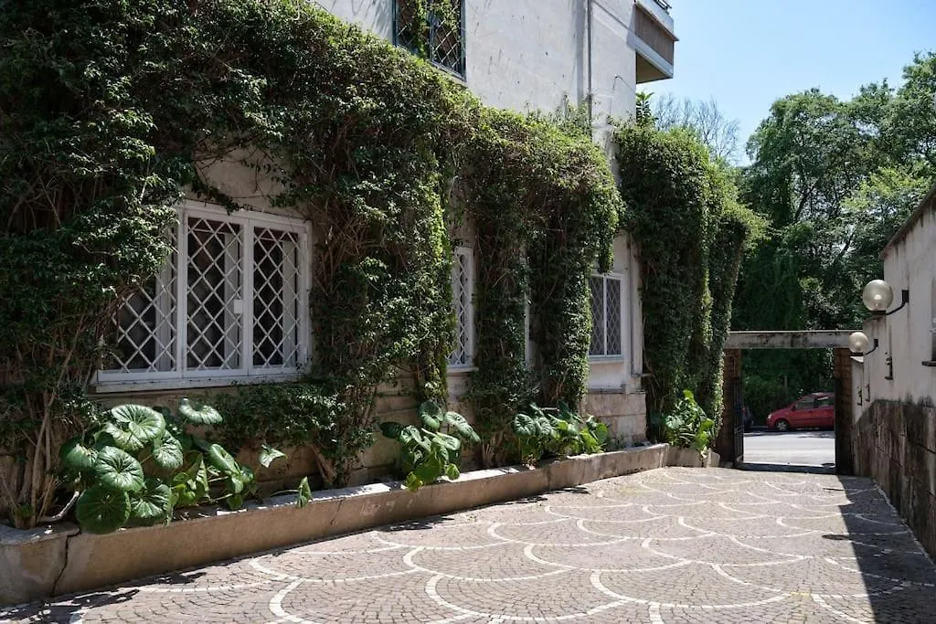 Casa Bouganville - St. Peter Romantic Apartment 0*, Rome Italy
