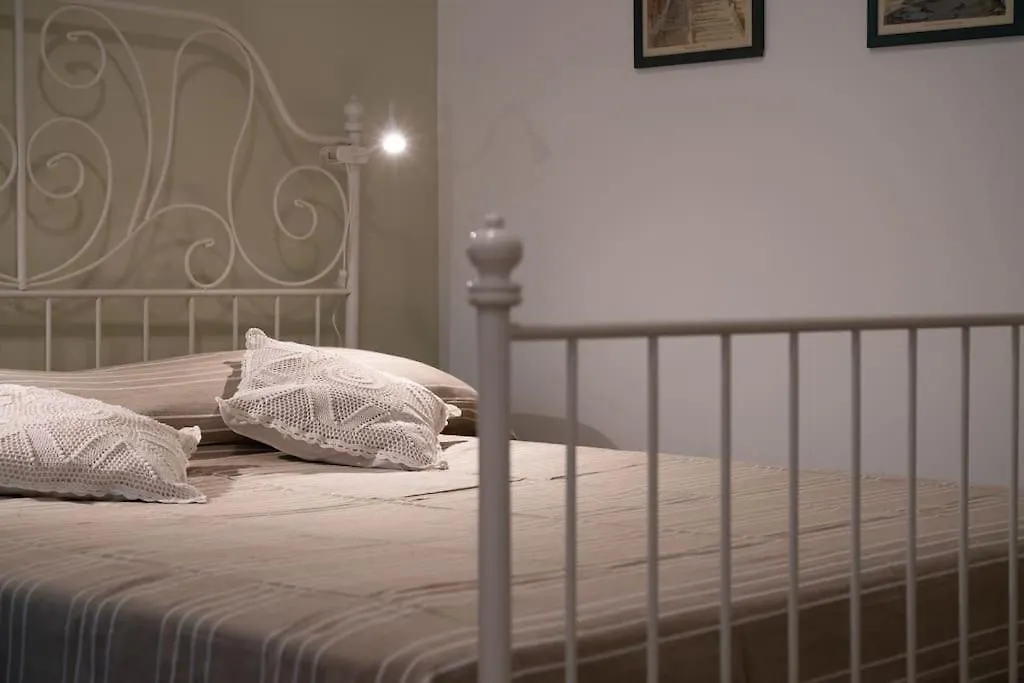 Casa Bouganville - St. Peter Romantic Apartment  روما
